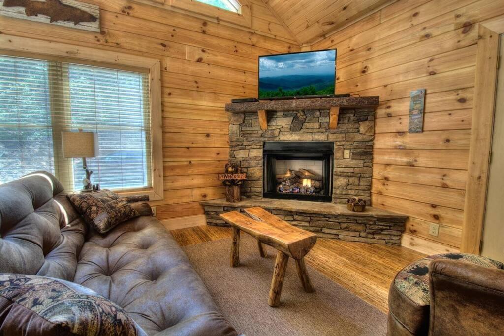 Honeymoon Getaway In Woods Near Noc And Smoky Mtn Rr Villa Bryson City Luaran gambar