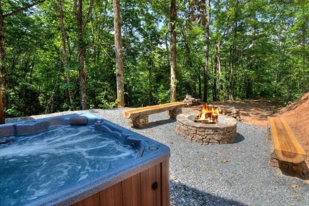 Honeymoon Getaway In Woods Near Noc And Smoky Mtn Rr Villa Bryson City Luaran gambar